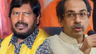 ramdas athwale and uddhav thackreay