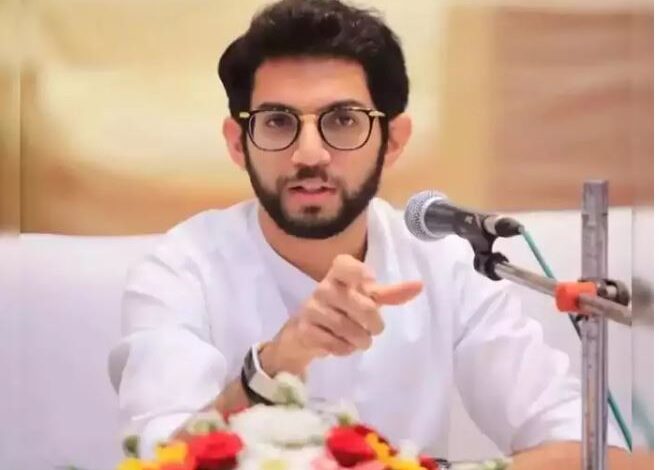 aditya thackeray image